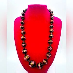 Venetian Wedding Cake glass bead necklace.​